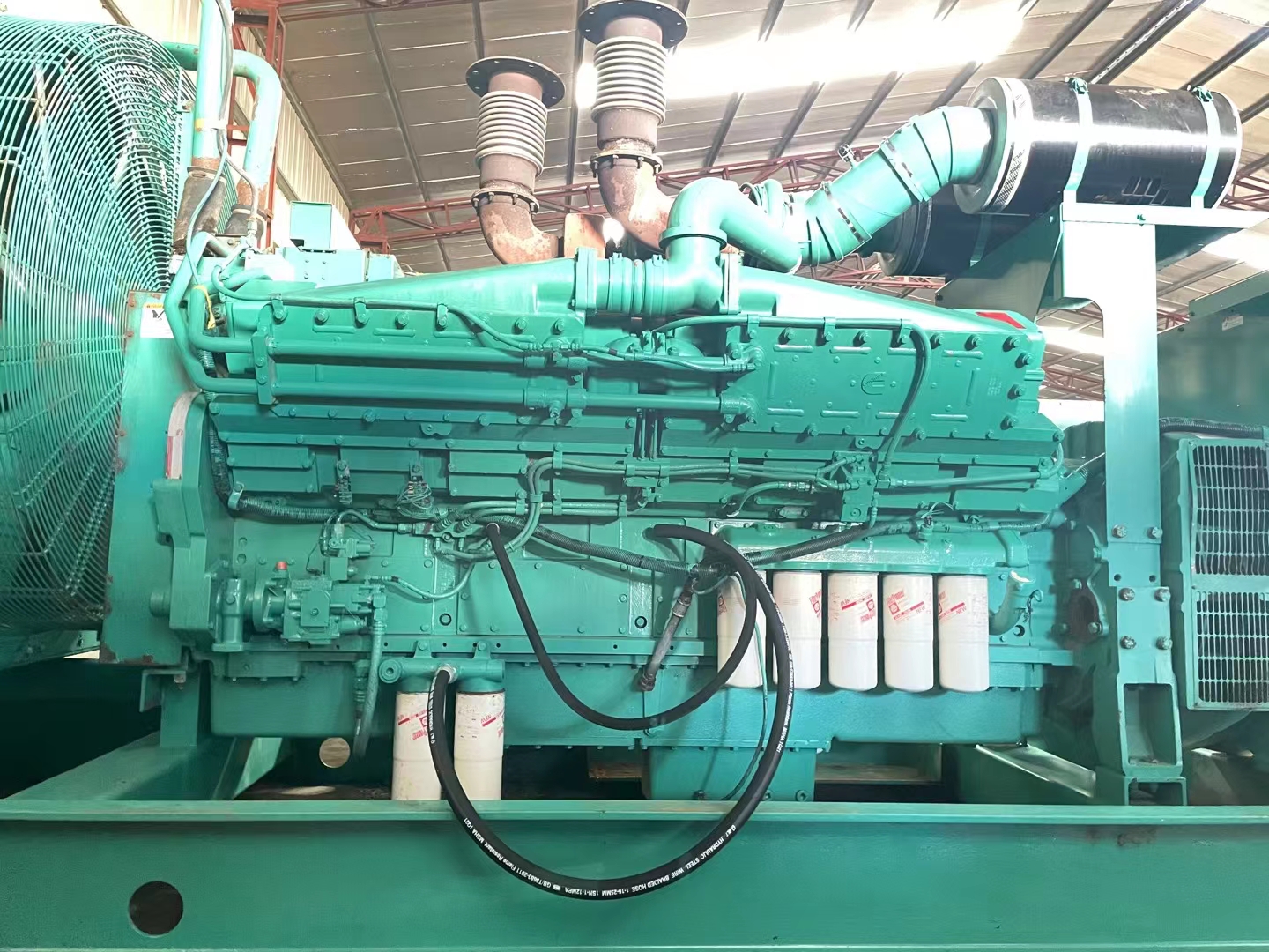 康明斯柴油發(fā)電機(jī)組的油箱如何清洗？